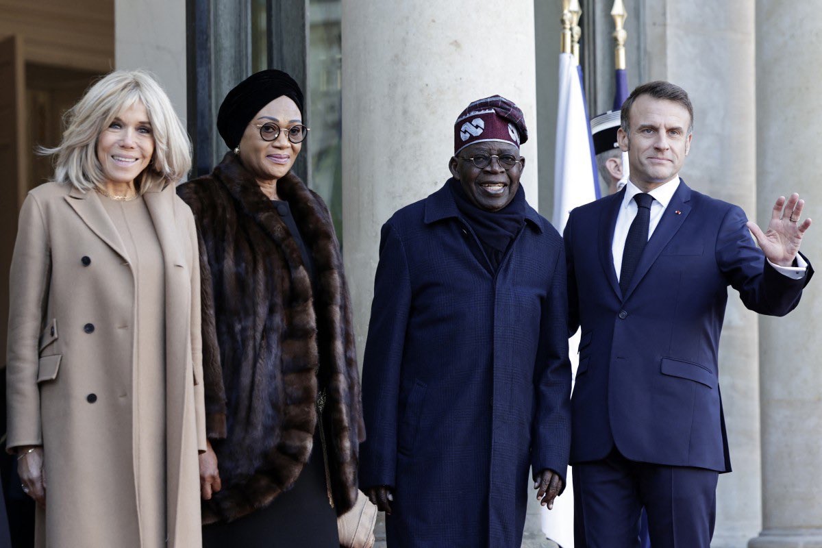 PHOTOS OF PRESIDENT TINUBU AND FIRST LADY WELCOMED BY PRESIDENT MACRON